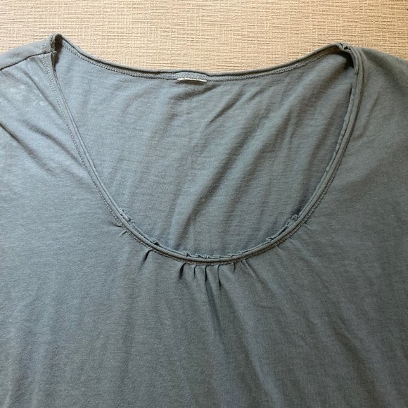 Boutique Cotton Tank Top with cap sleeves and raw hems - Size M/L - Light Blue - Picture 5 of 6